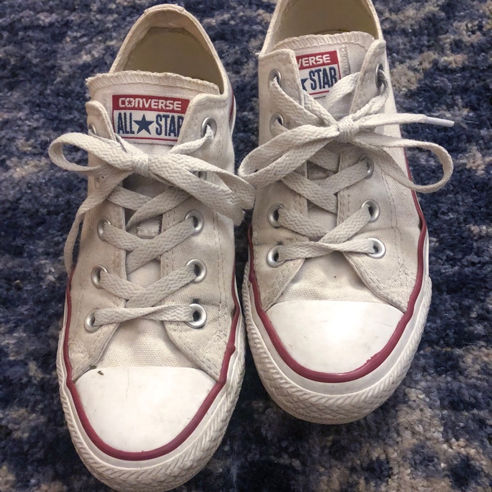 Converse All Stars - Low Top White (Sz 6)
